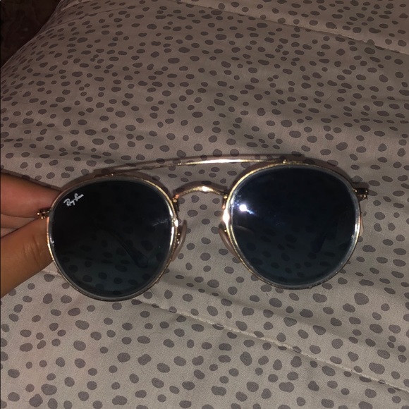 Blue circular ray ban - Picture 2 of 3